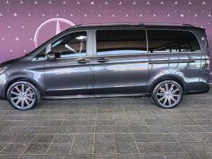 Mercedes-Benz V-Class V300d Exclusive - Image 4