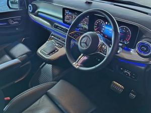 Mercedes-Benz V-Class V300d Exclusive - Image 8