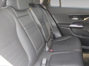 Mercedes-Benz GLC GLC220d 4Matic Avantgarde - Image 14