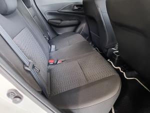 Suzuki Swift 1.2 GLX manual - Image 10