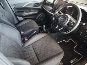 Suzuki Swift 1.2 GLX manual - Image 9
