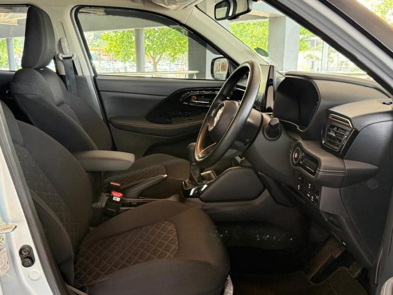 Suzuki Across Across 1.5 GL manual