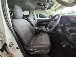 Toyota Hilux 2.8GD-6 double cab SRX 4x4 - Image 11