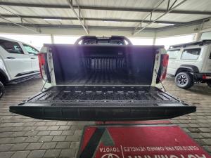 Toyota Hilux 2.8GD-6 double cab SRX 4x4 - Image 13