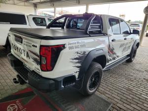 Toyota Hilux 2.8GD-6 double cab SRX 4x4 - Image 2