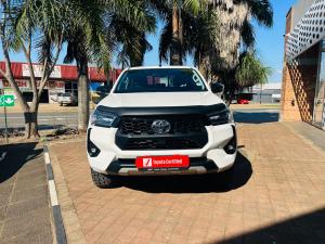 Toyota Hilux 2.8GD-6 double cab 4x4 Raider auto - Image 4