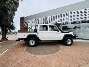 Toyota Land Cruiser 79 4.0 V6 double cab - Image 3