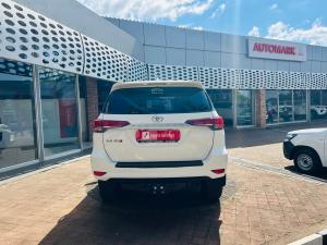 Toyota Fortuner 2.4GD-6 auto - Image 5