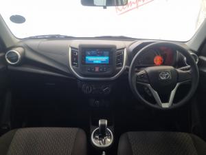 Toyota Vitz 1.0 XR manual - Image 6
