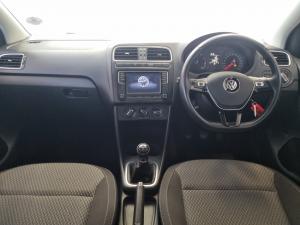Volkswagen Polo sedan 1.4 Comfortline - Image 6