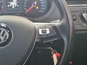 Volkswagen Polo sedan 1.4 Comfortline - Image 10