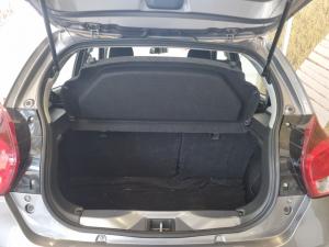 Toyota Vitz 1.0 XR manual - Image 15