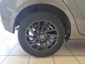 Toyota Vitz 1.0 XR manual - Image 16