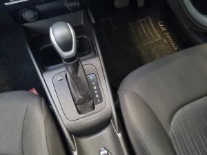 Toyota Starlet 1.5 XS auto - Image 11