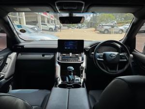 Toyota Land Cruiser 300 3.3D GX-R - Image 6