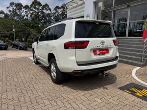 Toyota Land Cruiser 300 3.3D GX-R - Image 22
