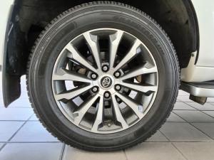 Toyota Land Cruiser Prado 2.8GD VX-L - Image 17