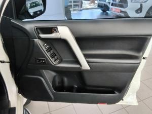 Toyota Land Cruiser Prado 2.8GD VX-L - Image 21