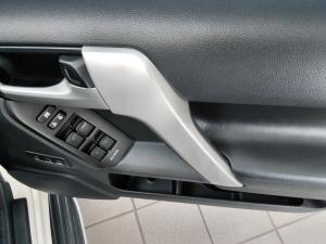 Toyota Land Cruiser Prado 2.8GD VX-L - Image 22