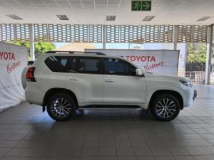 Toyota Land Cruiser Prado 2.8GD VX-L - Image 3