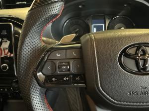 Toyota Hilux 2.8GD-6 48V double cab 4x4 Legend RS - Image 9