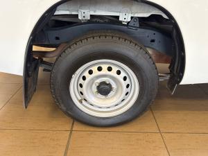 Toyota Hilux 2.0 single cab S (aircon) - Image 9