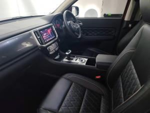 GWM P-SERIES 2.0TD LS/BLACK Edition 4X4 automatic D/C - Image 7