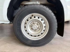 Isuzu D-MAX 1.9 Ddi L 4X4 automatic S/C - Image 10