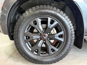 Isuzu D-MAX 3.0 Ddi V-CROSS4X4 automatic D/C - Image 10
