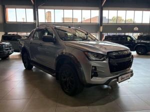 Isuzu D-MAX 3.0 Ddi V-CROSS4X4 automatic D/C - Image 3