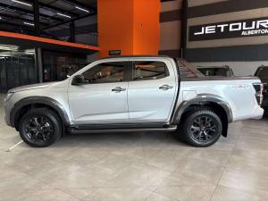 Isuzu D-MAX 3.0 Ddi V-CROSS4X4 automatic D/C - Image 8
