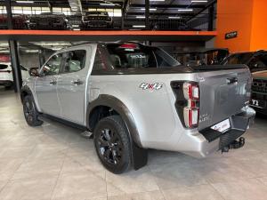 Isuzu D-MAX 3.0 Ddi V-CROSS4X4 automatic D/C - Image 9