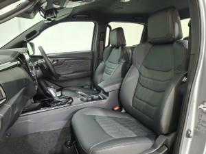 Isuzu D-Max 3.0TD double cab V-Cross - Image 12