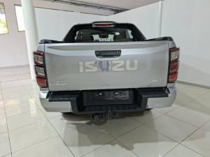 Isuzu D-Max 3.0TD double cab V-Cross - Image 5