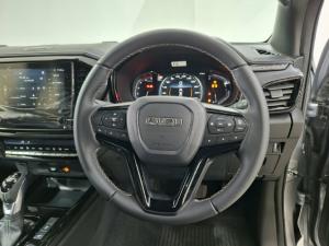 Isuzu D-Max 3.0TD double cab V-Cross - Image 9