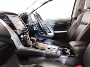 Mitsubishi Pajero Sport 2.4DI-D 4x4 - Image 14