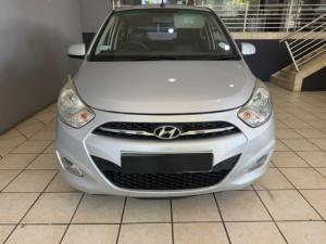 Hyundai i10 1.25 Fluid auto - Image 8