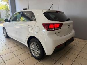 Kia Rio hatch 1.4 LX auto - Image 3
