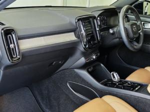 Volvo XC40 D4 AWD Inscription - Image 5