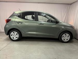 Hyundai Grand i10 1.2 Premium hatch - Image 13