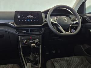 Volkswagen T-Cross 1.0TSI manual - Image 16
