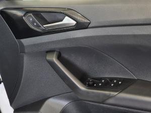 Volkswagen T-Cross 1.0TSI manual - Image 18