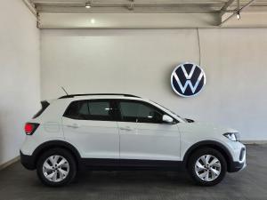Volkswagen T-Cross 1.0TSI manual - Image 8