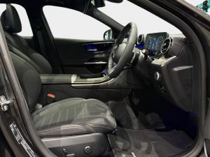 Mercedes-Benz C-Class C220d AMG Line - Image 13