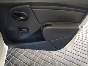 Nissan NP200 1.6i safety pack (aircon) - Image 12