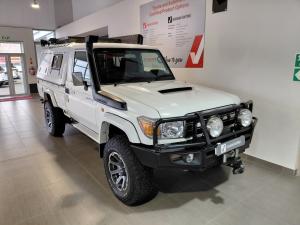 Toyota Land Cruiser 79 4.5D-4D LX V8 single cab - Image 1
