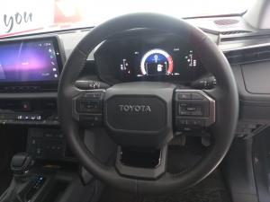 Toyota Hilux 2.8GD-6 double cab Raider - Image 8