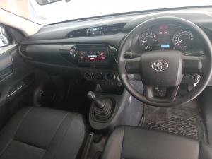 Toyota Hilux 2.4GD single cab flat deck - Image 6