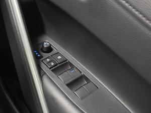 Toyota Corolla Cross 1.8 Hybrid XS - Image 18