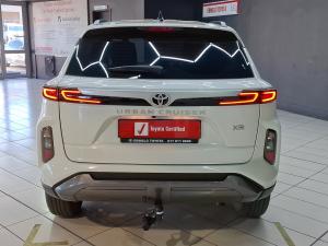 Toyota Urban Cruiser 1.5 XR manual - Image 5